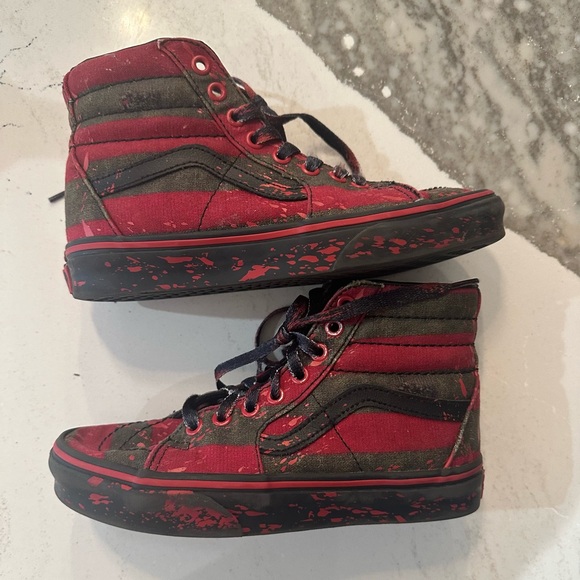 Vans x Nightmare on Elm Street Sk8-Hi | Freddy Collab | Men’s 4 / Women’s 5.5 - Picture 3 of 9